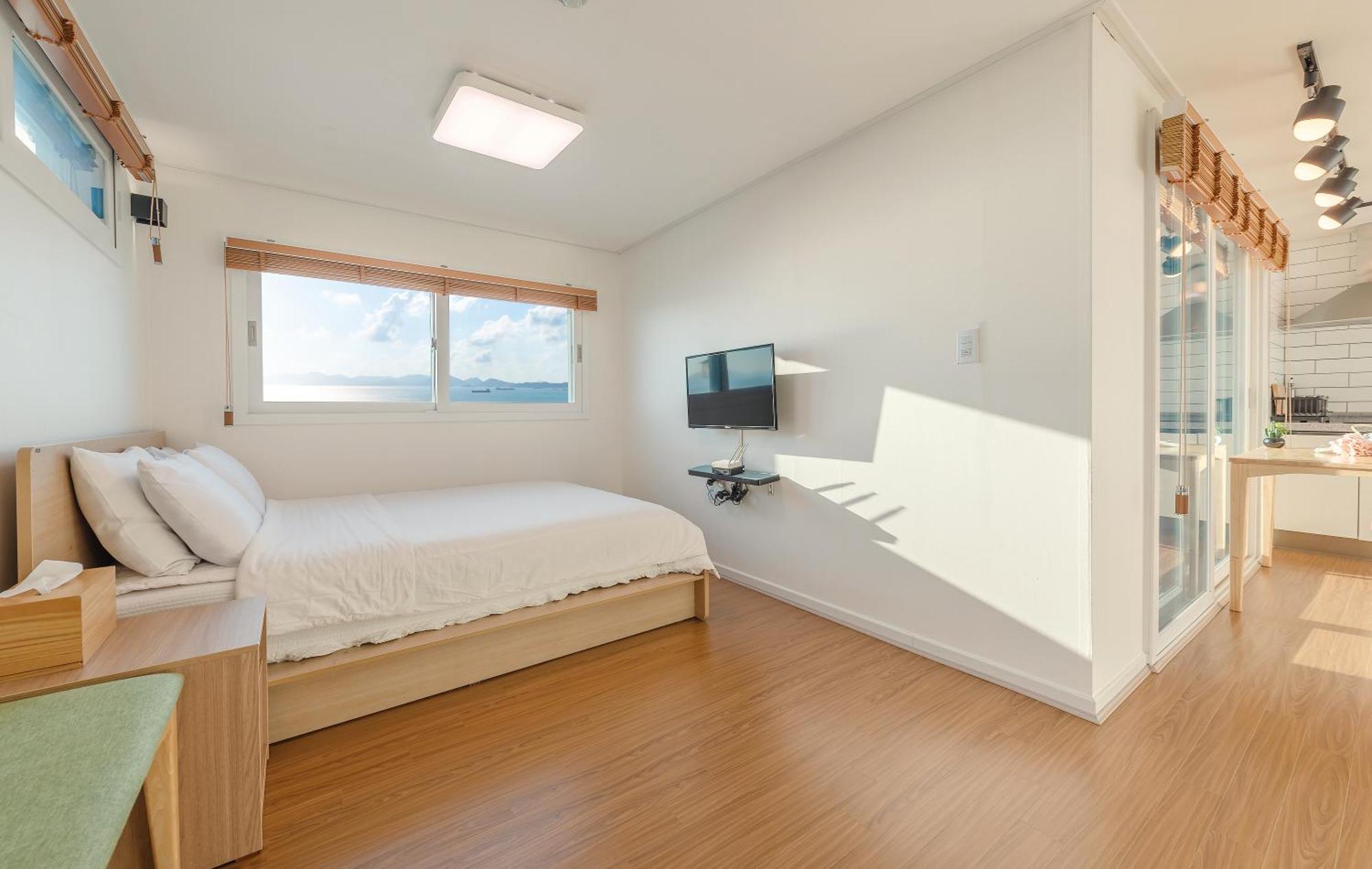 Namhae Whale'S Dream Villa Room photo