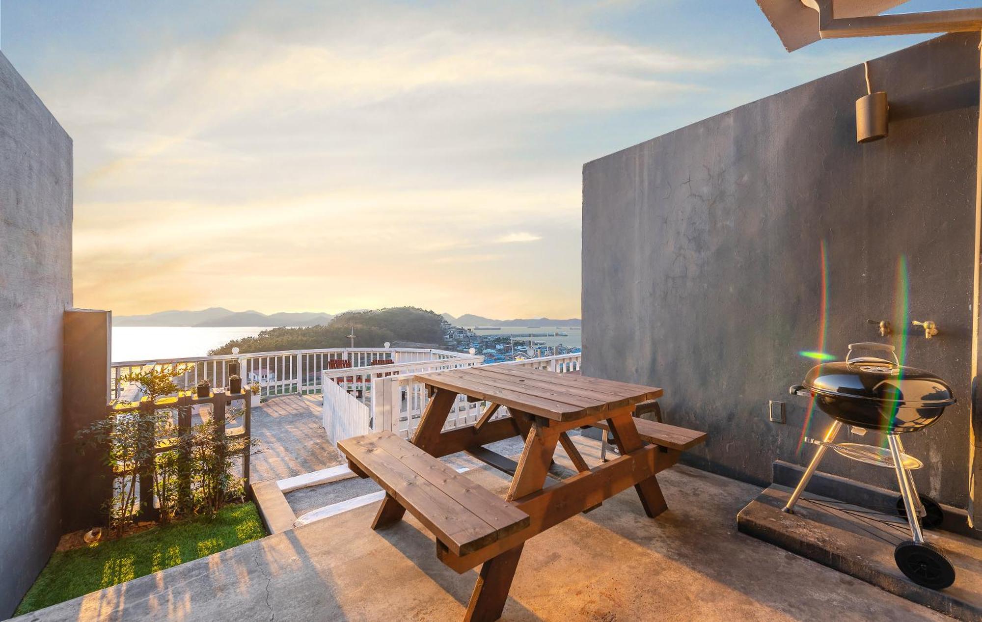 Namhae Whale'S Dream Villa Room photo