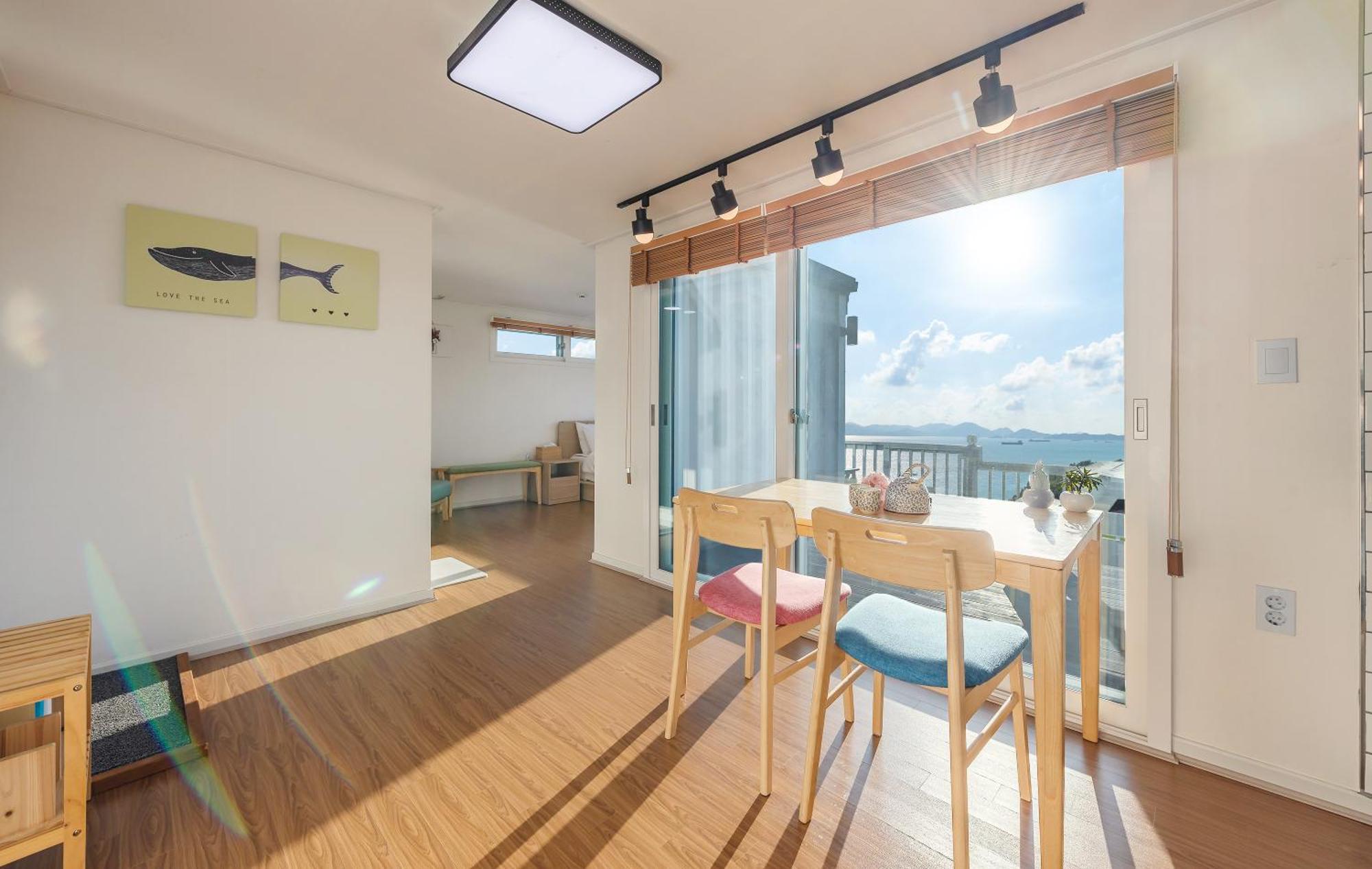 Namhae Whale'S Dream Villa Room photo