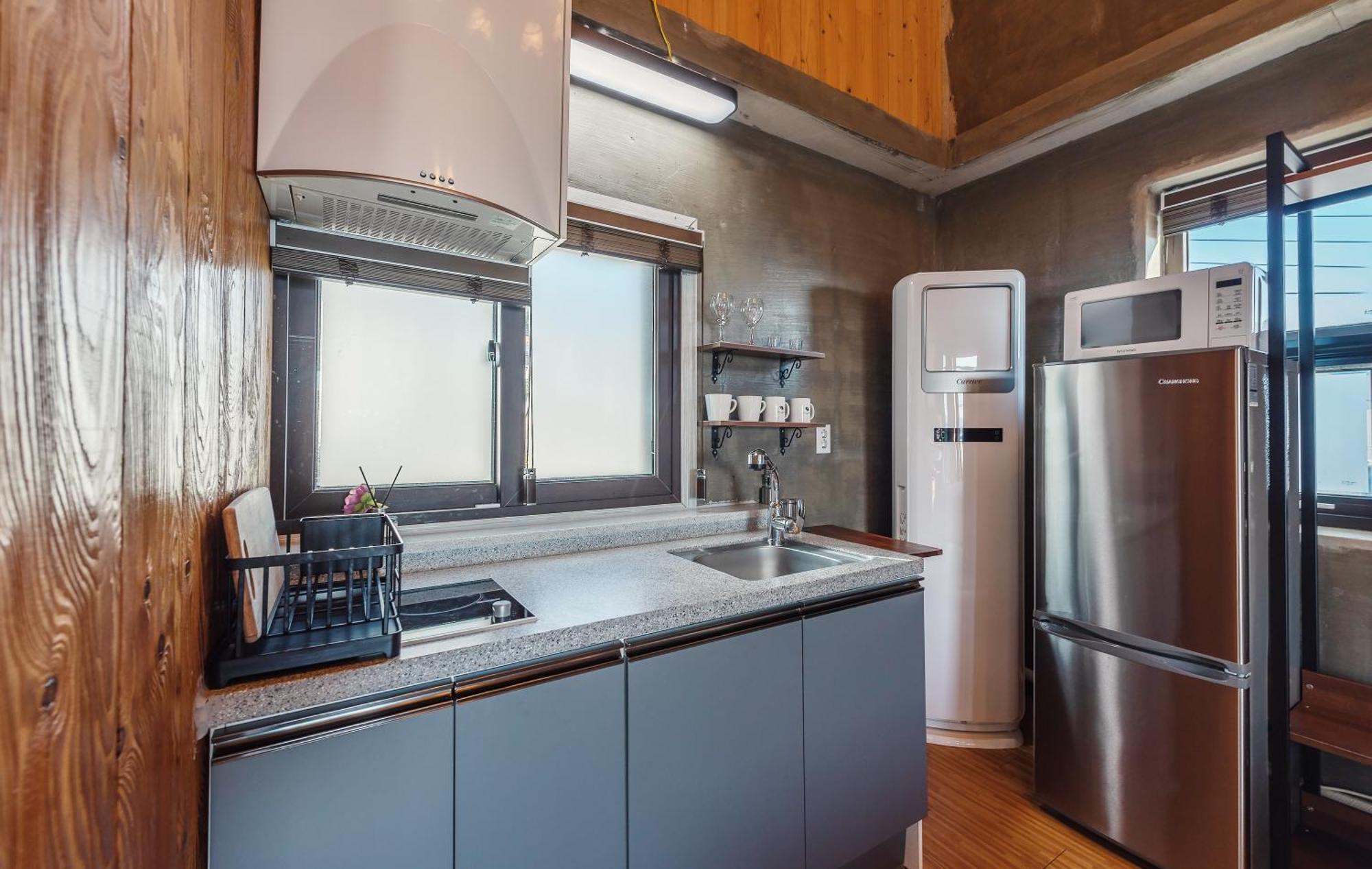 Namhae Whale'S Dream Villa Room photo