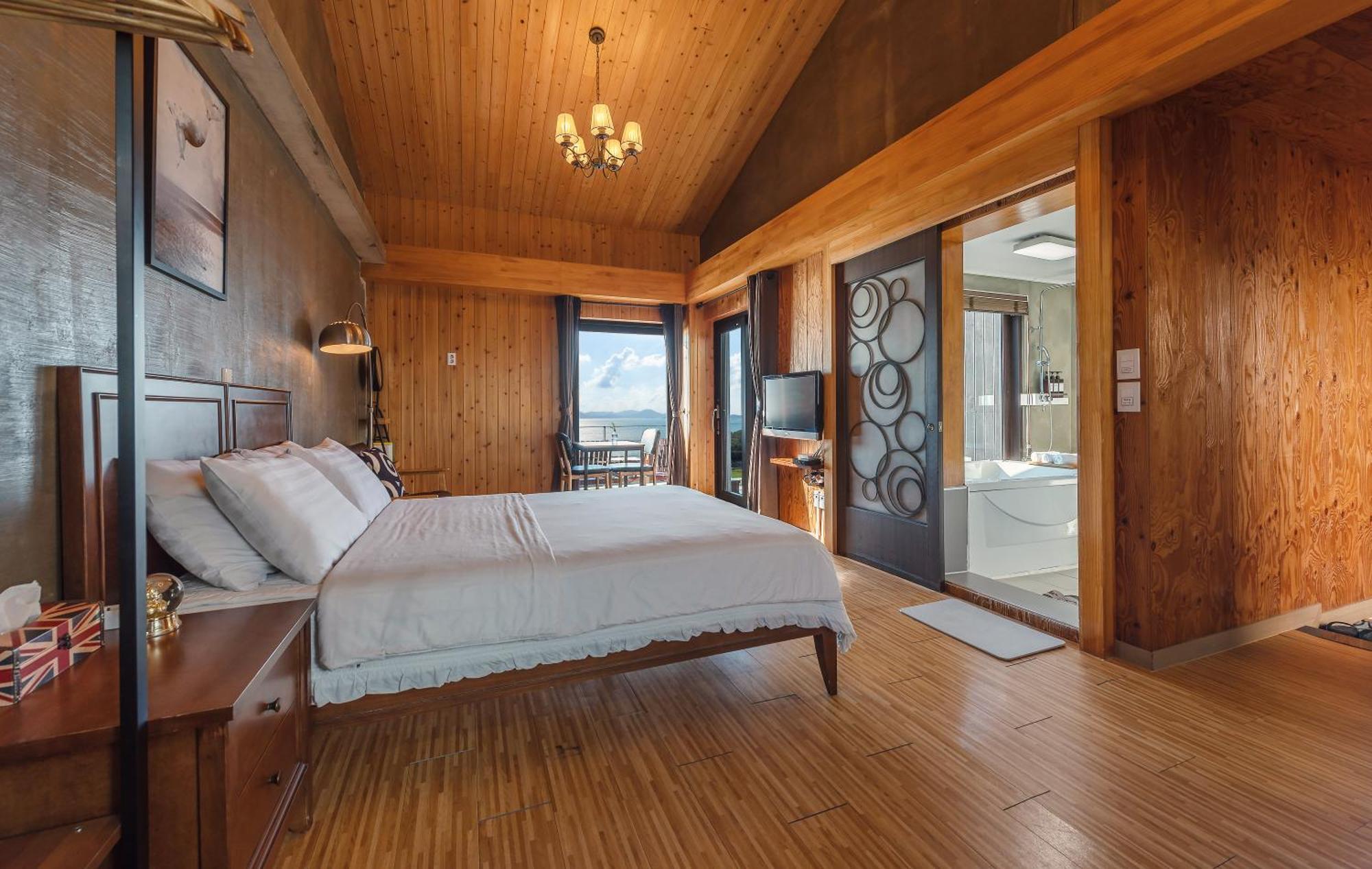 Namhae Whale'S Dream Villa Room photo