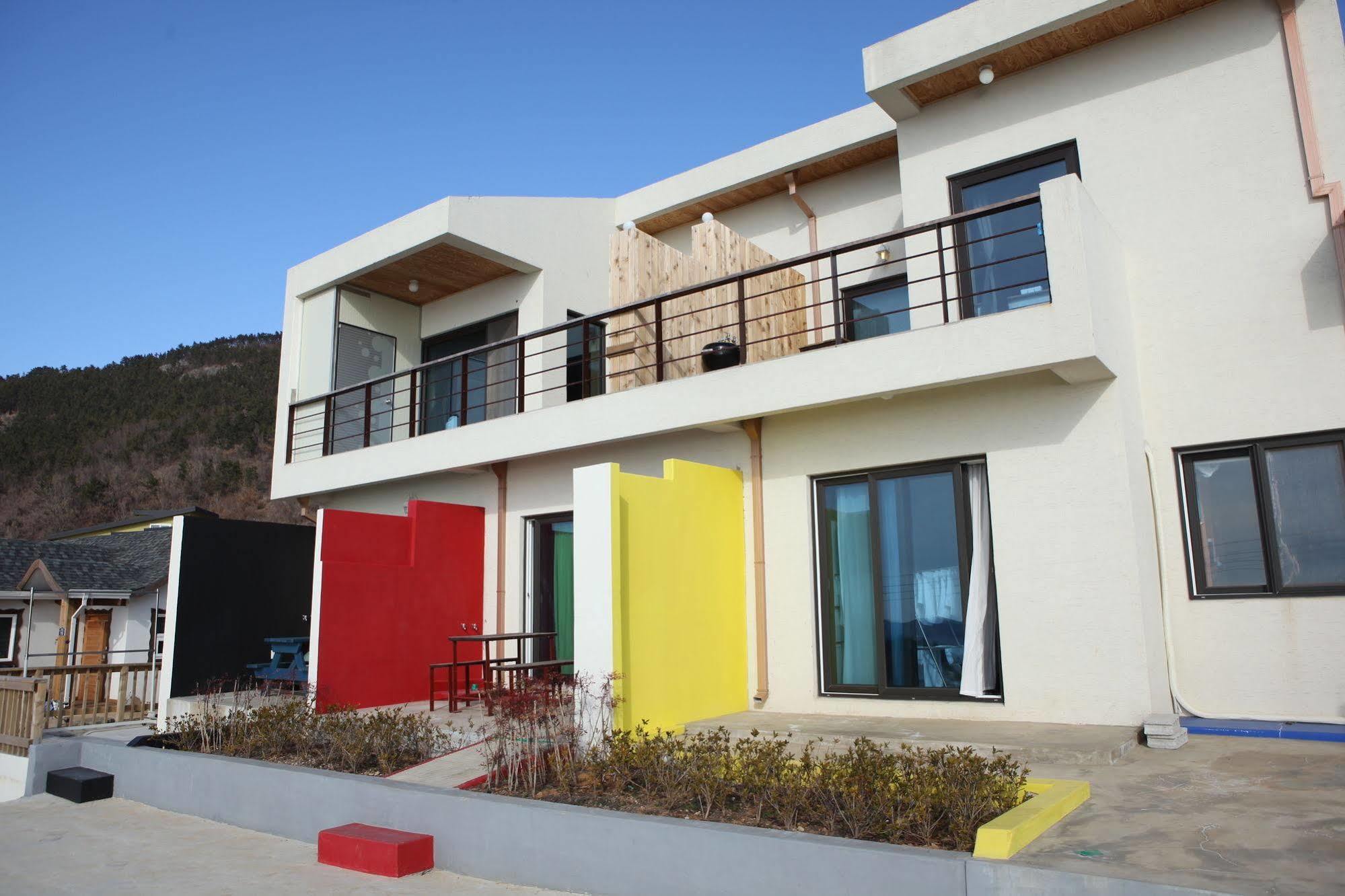 Namhae Whale'S Dream Villa Exterior photo